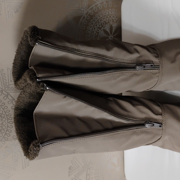 BRAND: Chromatics by Totes - SIZE: 9W - Picture 7 of 10